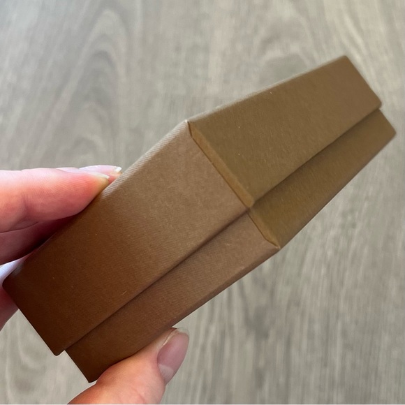 Burberry Box (BB23) - Picture 3 of 7